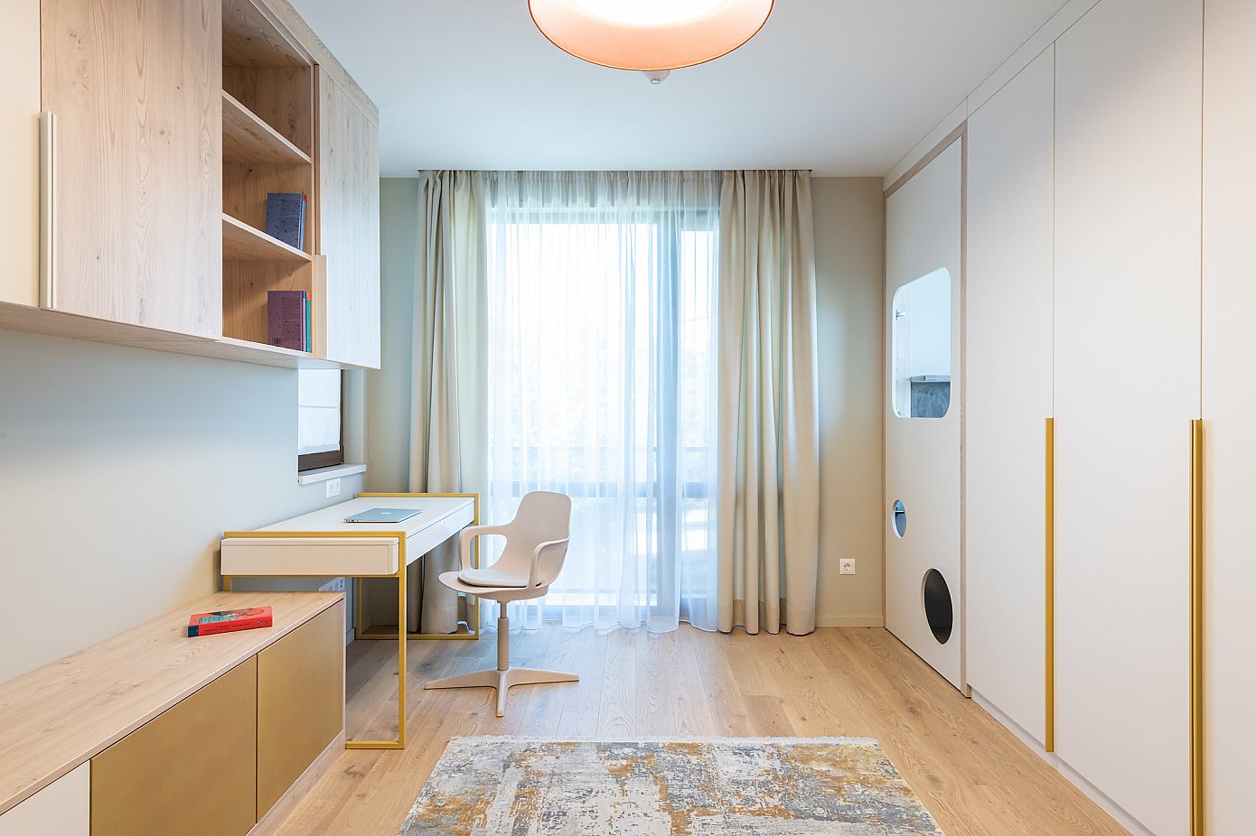 Suburban House by Fimera Design Studio