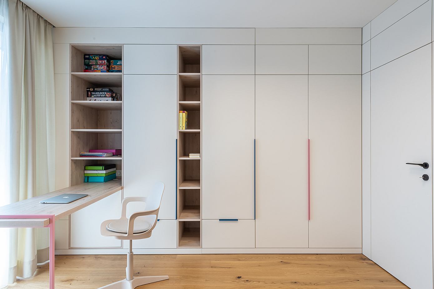 Suburban House by Fimera Design Studio