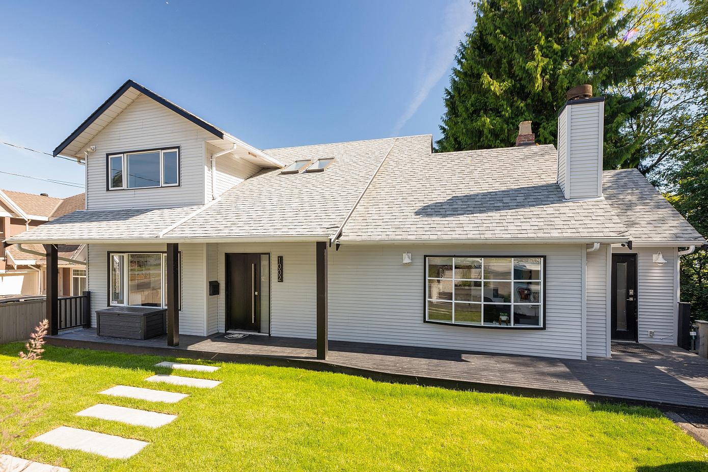 Old “Modern” House by Jordan Macnab