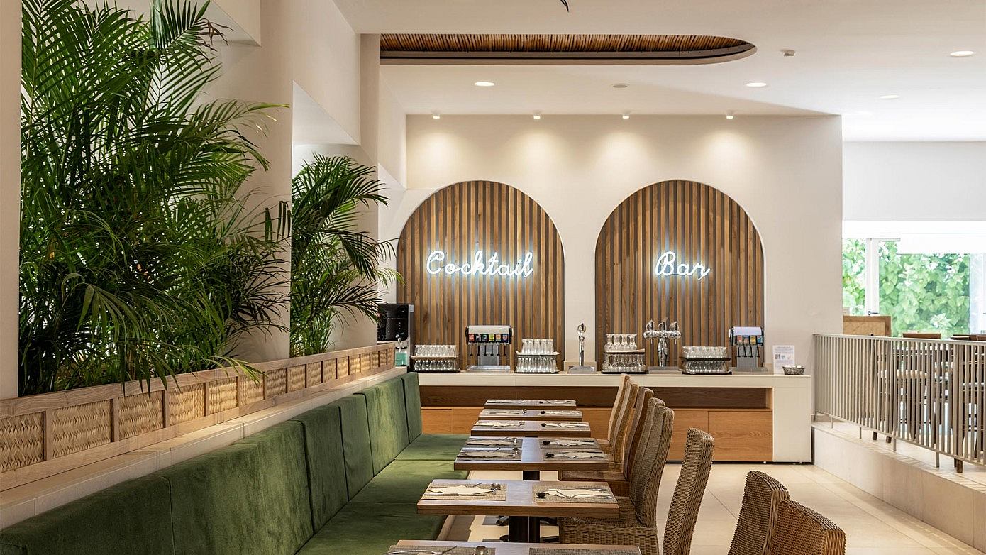 Cactus Beach Restaurant by Lefteris Tsikandilakis