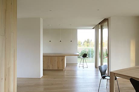 House with a Large Porch by Marco Baldassa - 6