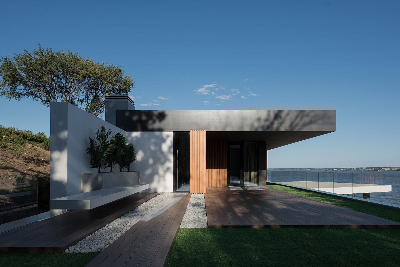 Villa Taganrog by Alexandra Fedorova Architect