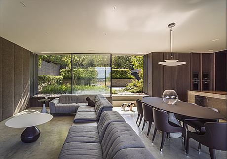 Totteridge House by Gregory Phillips Architects - 1