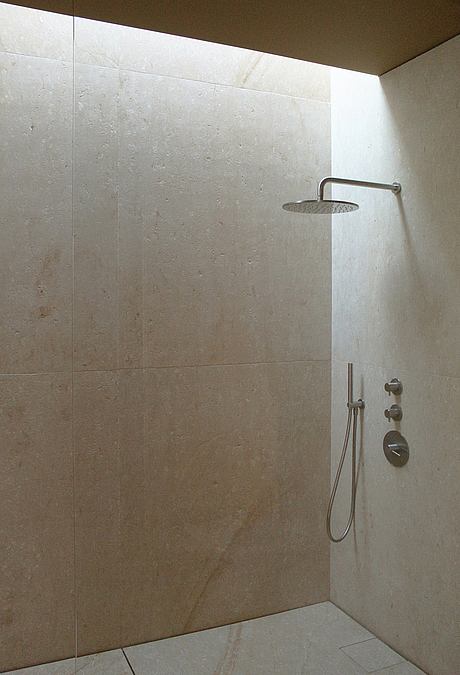 House with a Large Porch by Marco Baldassa - 7