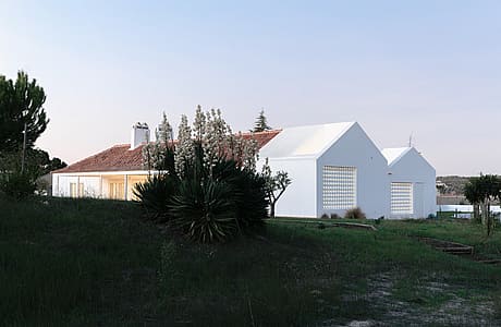 Casa Mãe by Atelier Data