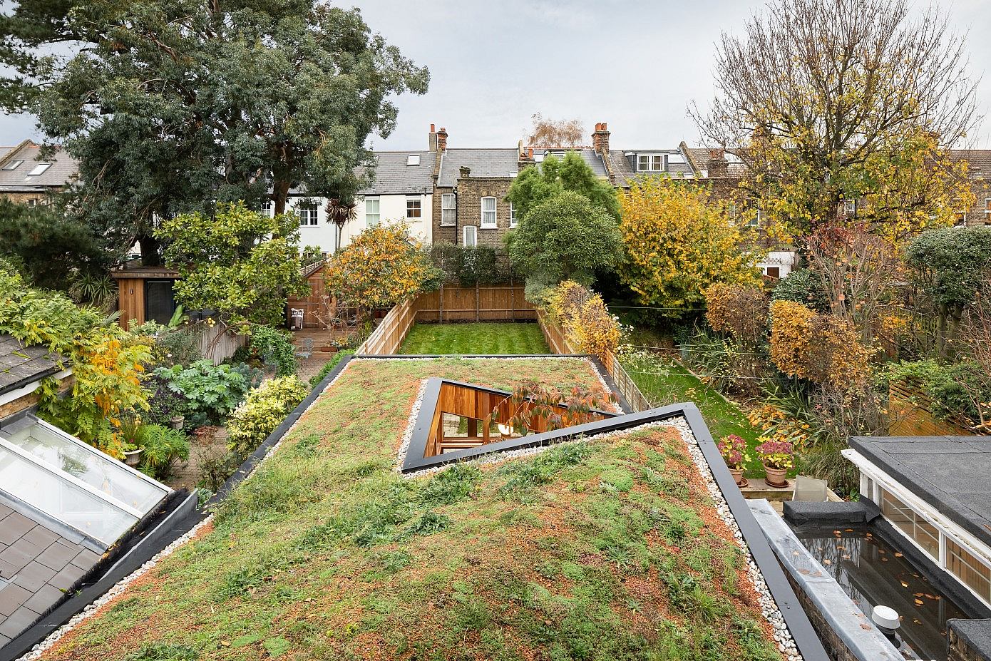 A Cloistered House by Turner Architects