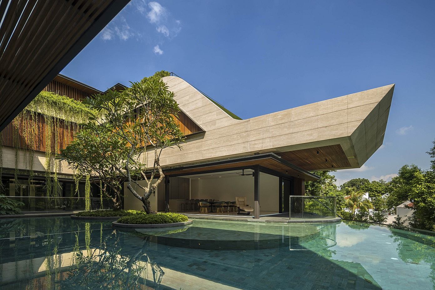 Water Garden House by Wallflower Architecture + Design