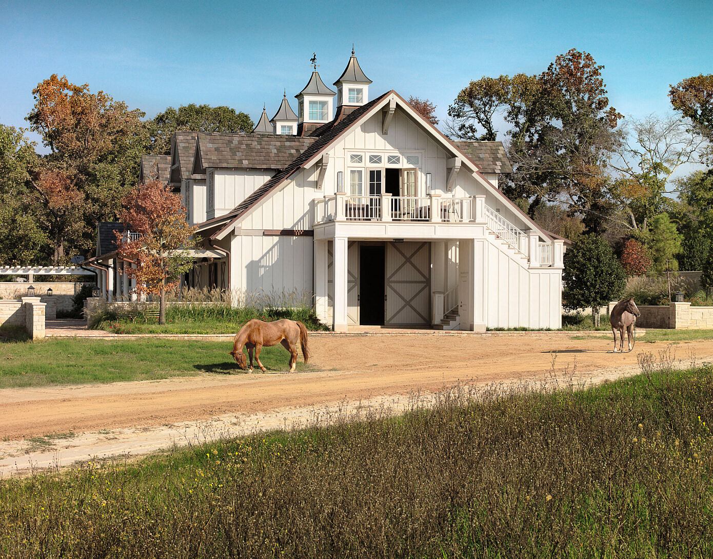 Athens Stables by Ryan Street Architects