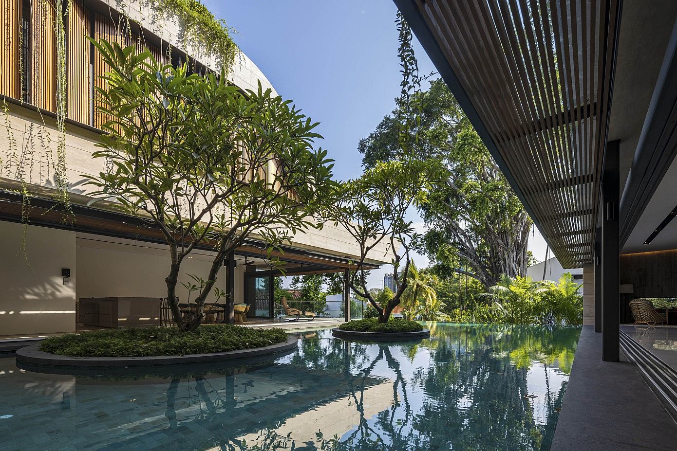 Water Garden House by Wallflower Architecture + Design