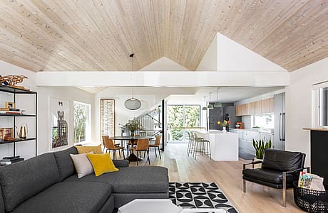 Boathouse Bungalow by Best Practice Architecture