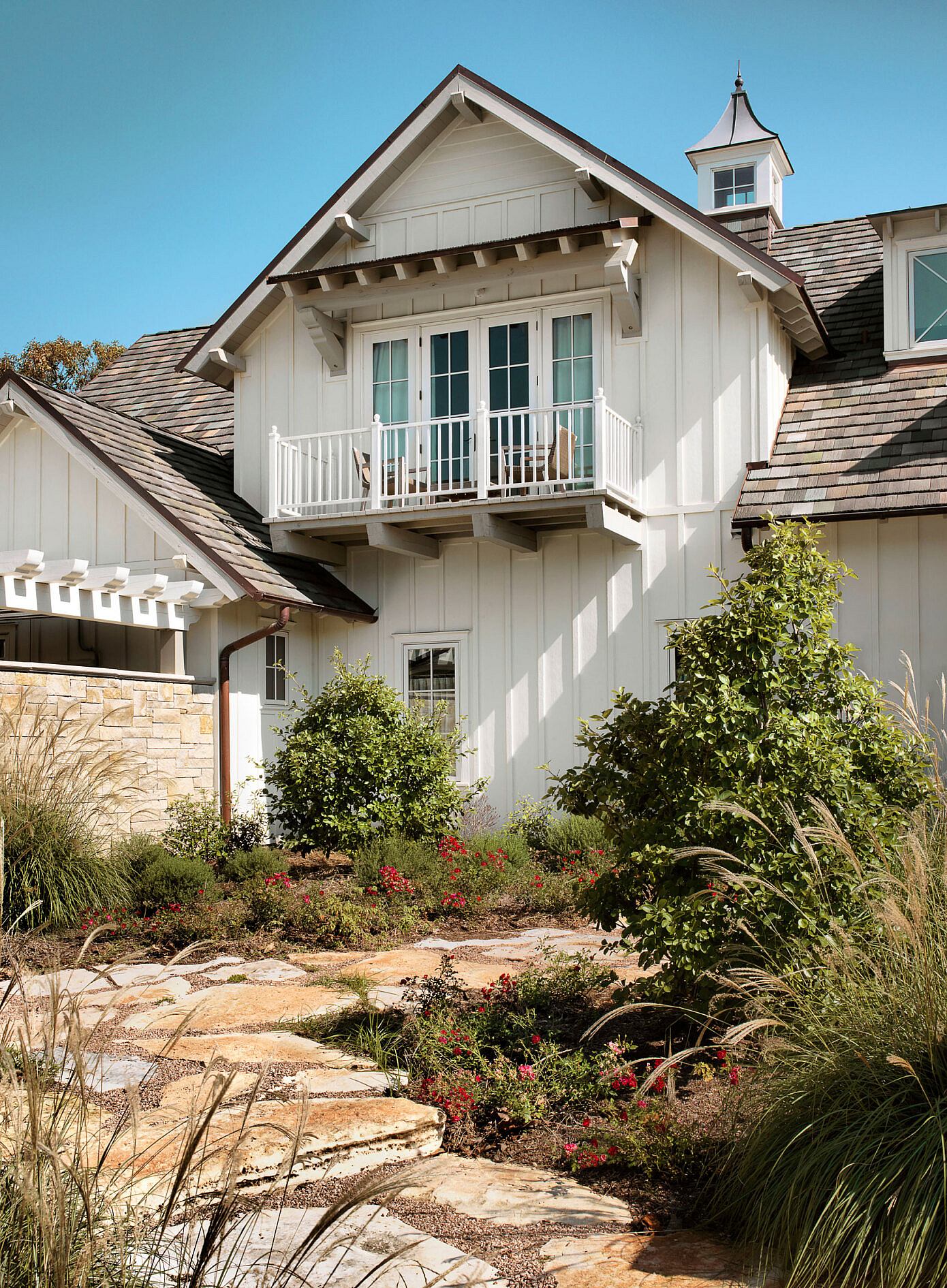 Athens Stables by Ryan Street Architects