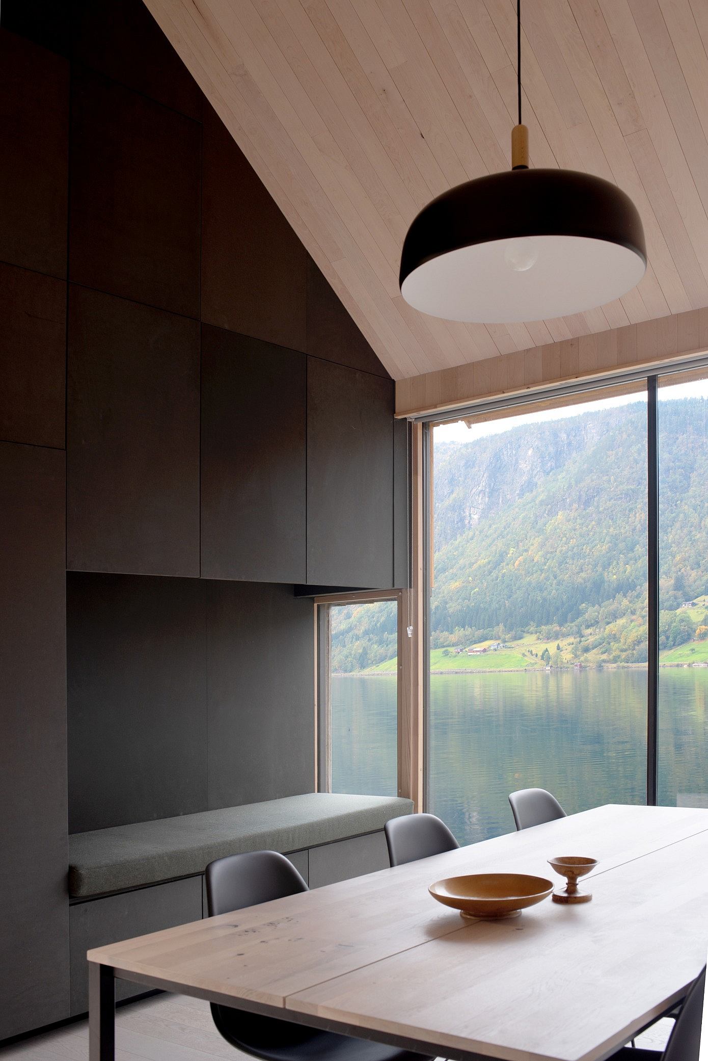 Cabin Ulvik by Rever & Drage Architects