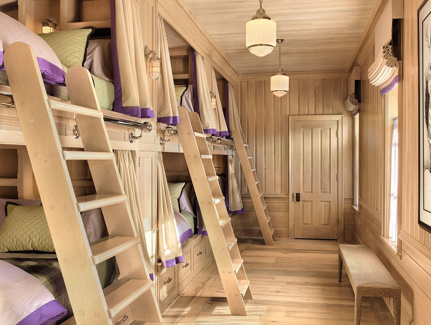 Athens Stables by Ryan Street Architects