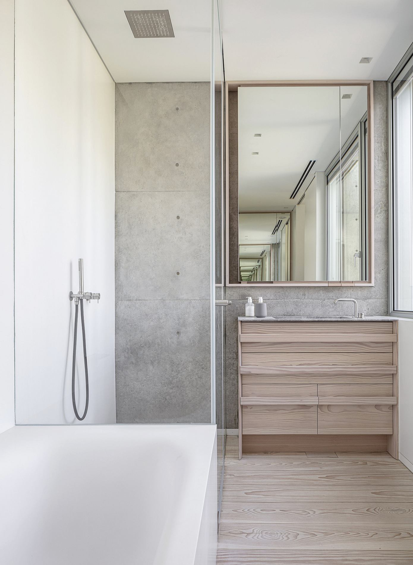 K House by Ronnie Alroy Architects