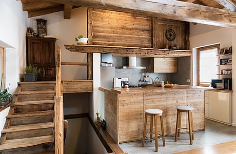 8 Ways To Use Reclaimed Wood In Your Home