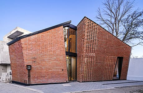 Saint Peter House by Proyecto Cafeína