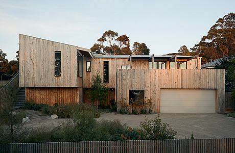 Cypress House by Loreco Constructions