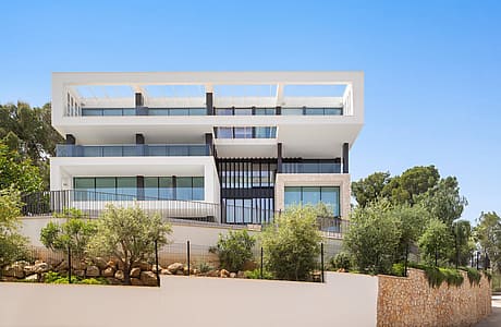 Olivera by Palomino Arquitectos