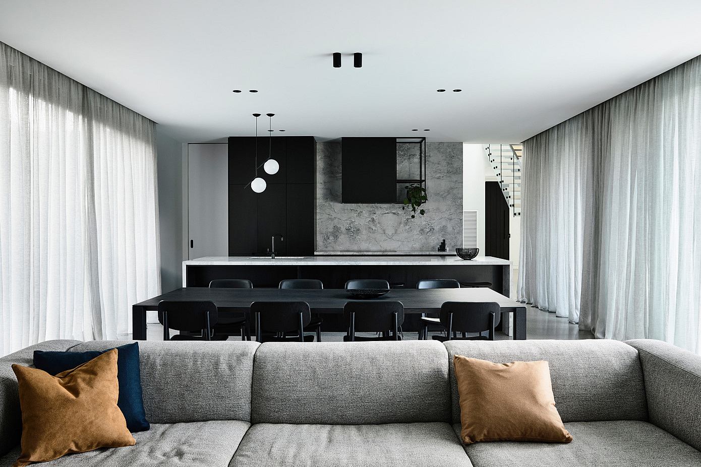 Casa Chiaroscuro by Biasol Studio