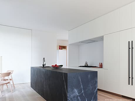 In Between House by RUFproject - 7