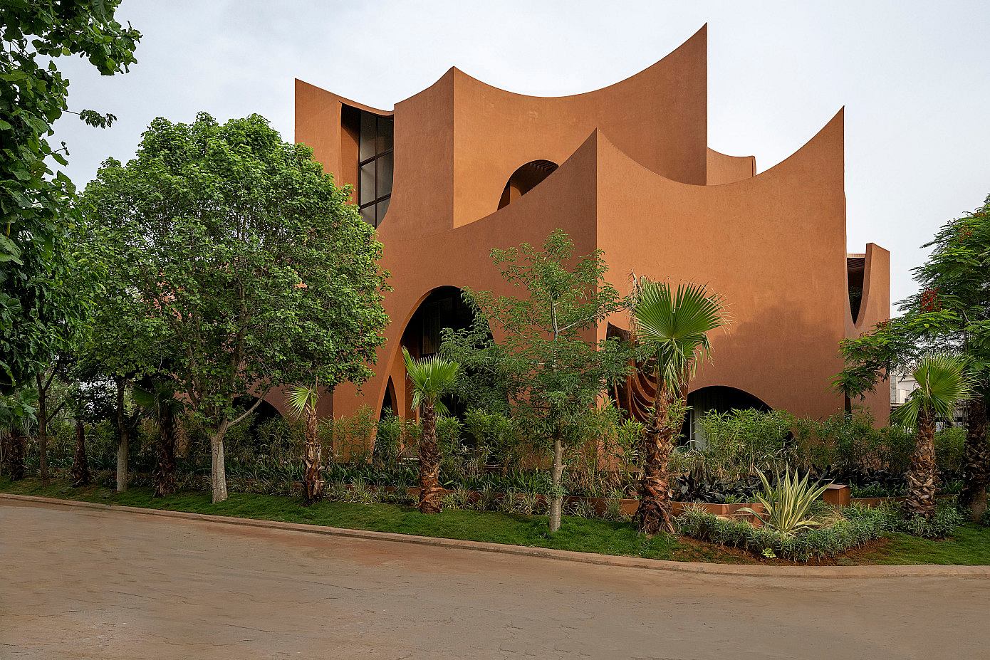 Mirai House of Arches by Sanjay Puri Architects