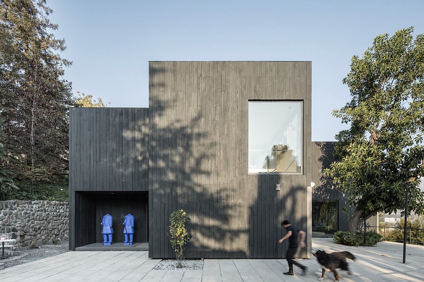 Zupe House by Iván Bravo Arquitectos