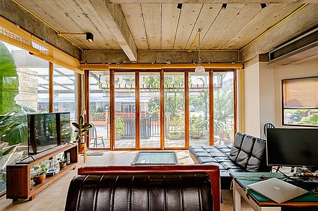 Collage House by Fatboy Factory - 6