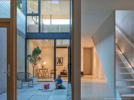 In Between House by RUFproject - 11