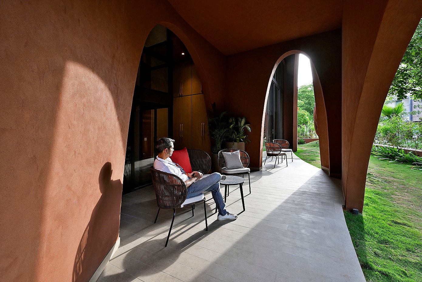 Mirai House of Arches by Sanjay Puri Architects