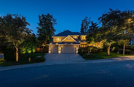 9 Ways To Increase Curb Appeal With Outdoor Lighting