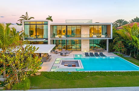 North Bay Road Residence by Choeff Levy Fischman