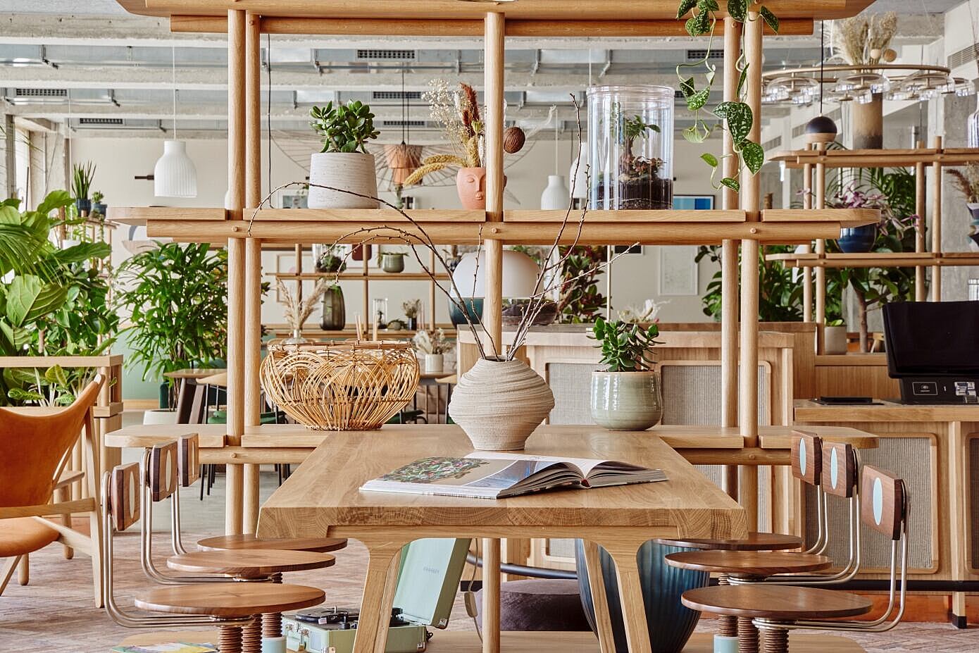 Wunder Locke by Holloway Li