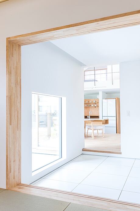 Triangle Layer House by Maruta Architects - 12