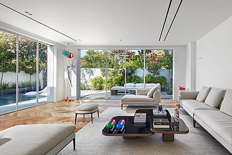 A Breath of Fresh Air: Transformation to a Spacious Home by Shlomit Zeldman - 1