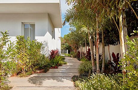 A Breath of Fresh Air: Transformation to a Spacious Home by Shlomit Zeldman - 15