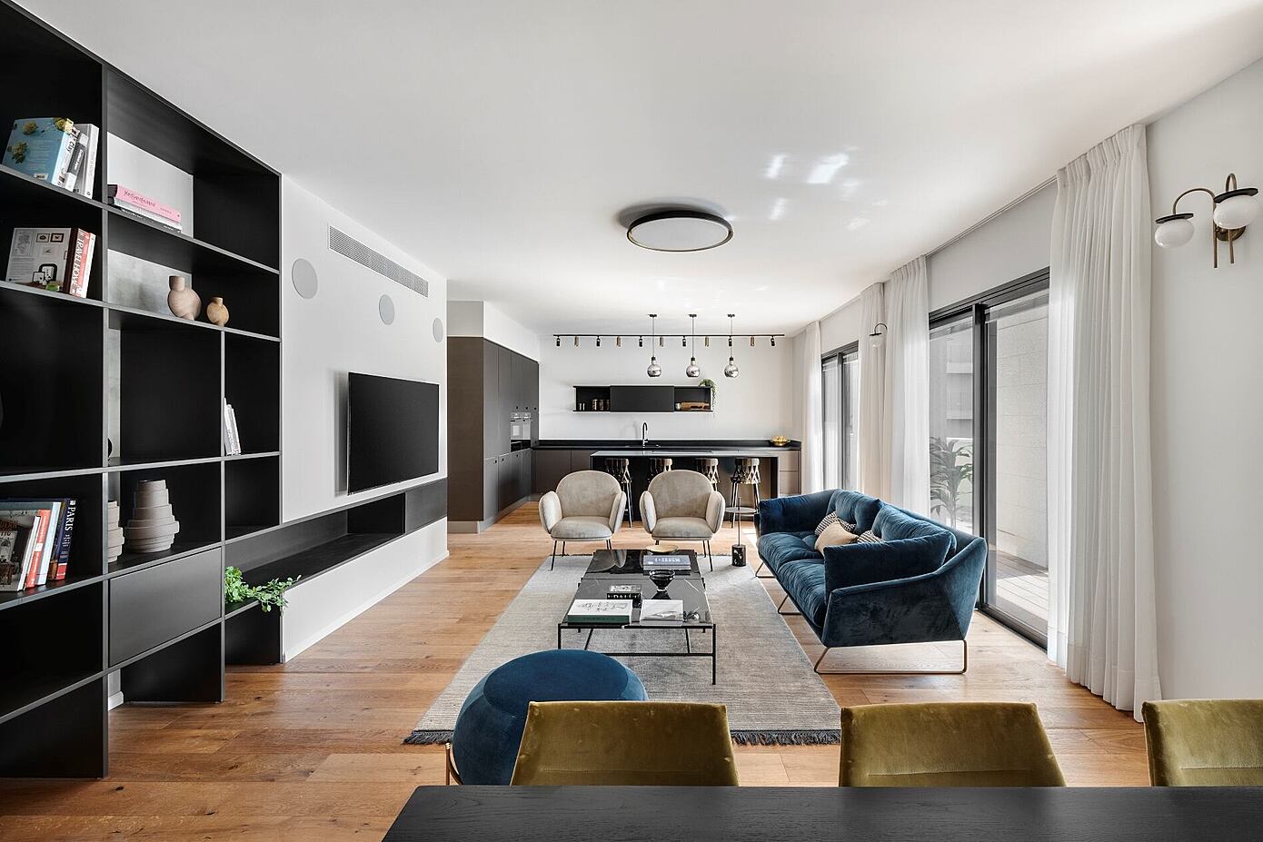 a-luxurious-duplex-with-an-old-jaffa-flair-by-halel-architecture-017