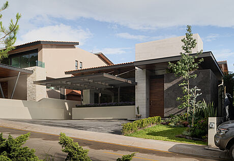 Ra House by Infante Arquitectos - 11