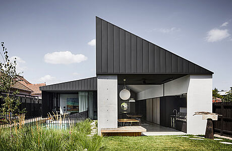 Colonnade House by Splinter Society