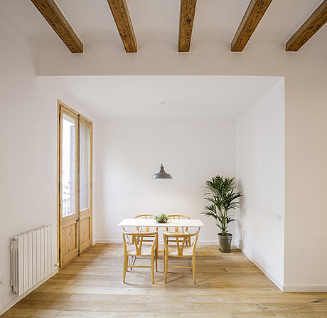 Flat Refurbishment by Parramon + Tahull Arquitectes - 1