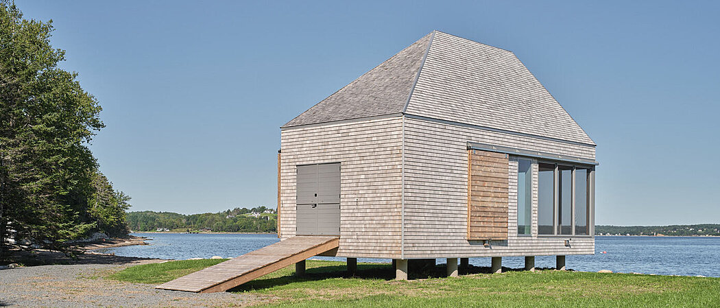 HIP Boathouse by Abbott Brown Architects - 1