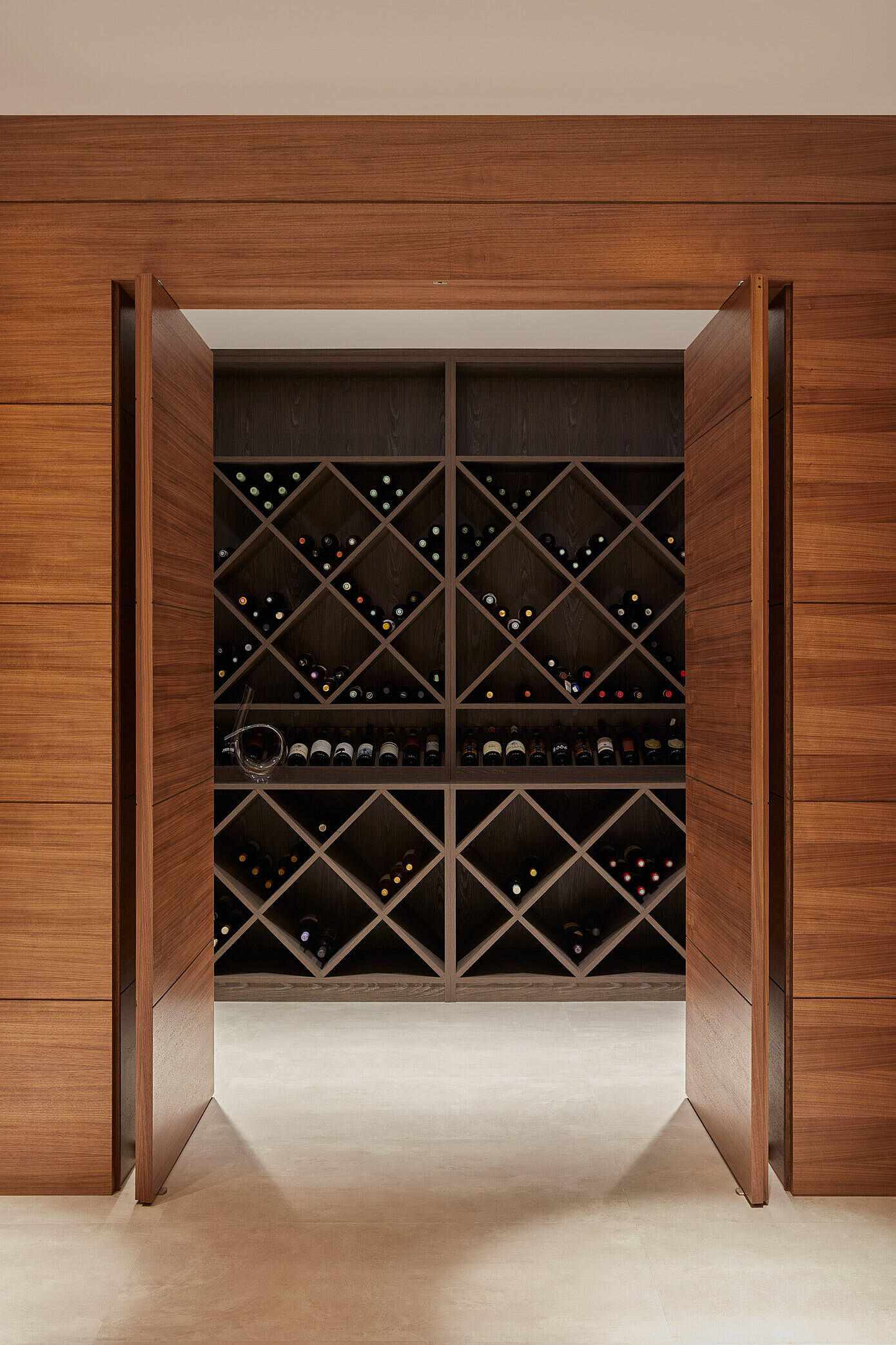 008-segreta-etereo-design