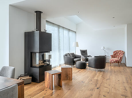 House on Slope by Skarka Studios - 3