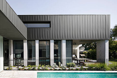 Colonnade House by Splinter Society - 2