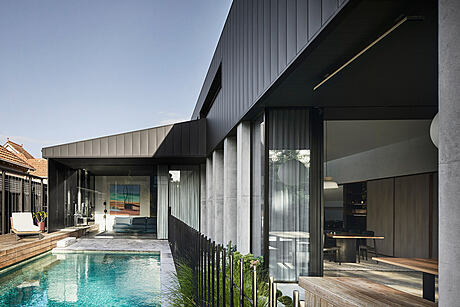 Colonnade House by Splinter Society - 11