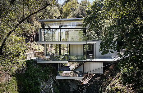 Suspension House by Fougeron Architecture