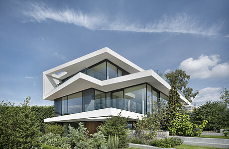 Villa in Wiesbaden by Weber + Hummel Architekten