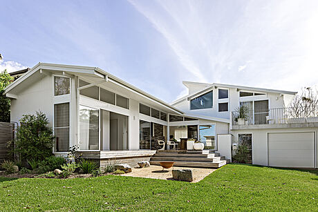 Mollymook Beach House by Patrick Jost - 1