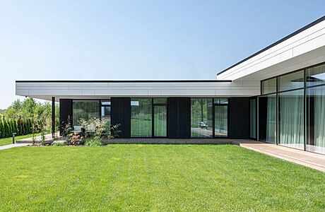 T25 House by Archlab