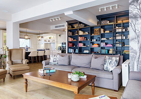 Vamvakouris Residence by Anna Tsalikian - 2