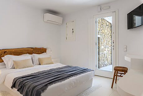 Elia Residence by Anna Tsalikian - 9